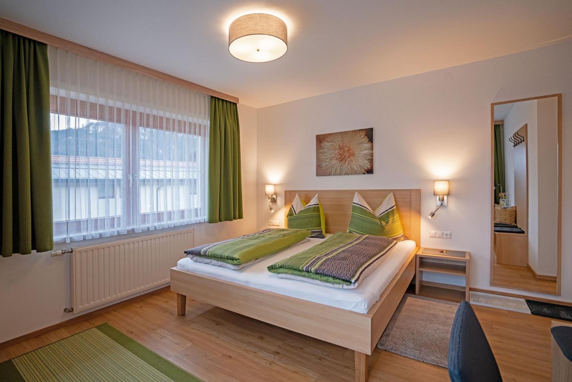 Haus Lackner Am Weissensee In Kaernten Luaran gambar