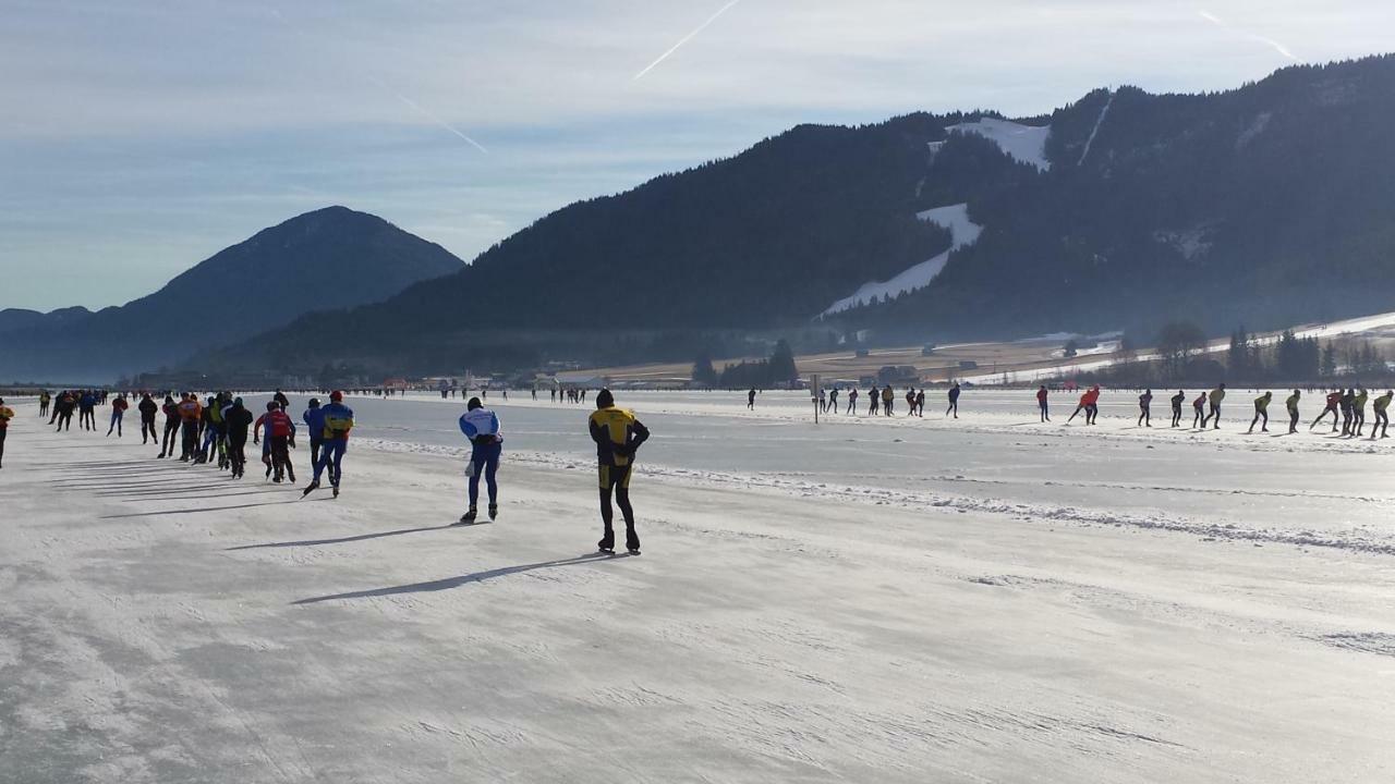 Haus Lackner Am Weissensee In Kaernten Luaran gambar
